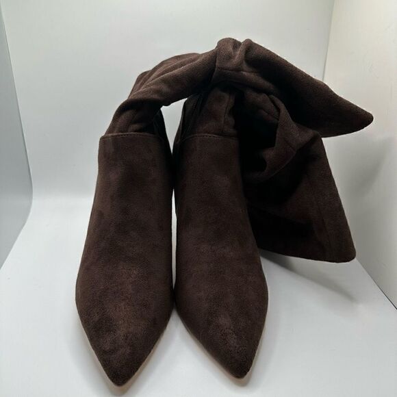 CUSHIONAIRE Women's scrunch heel boot with +Memory Foam 8 BROWN - Picture 2 of 7